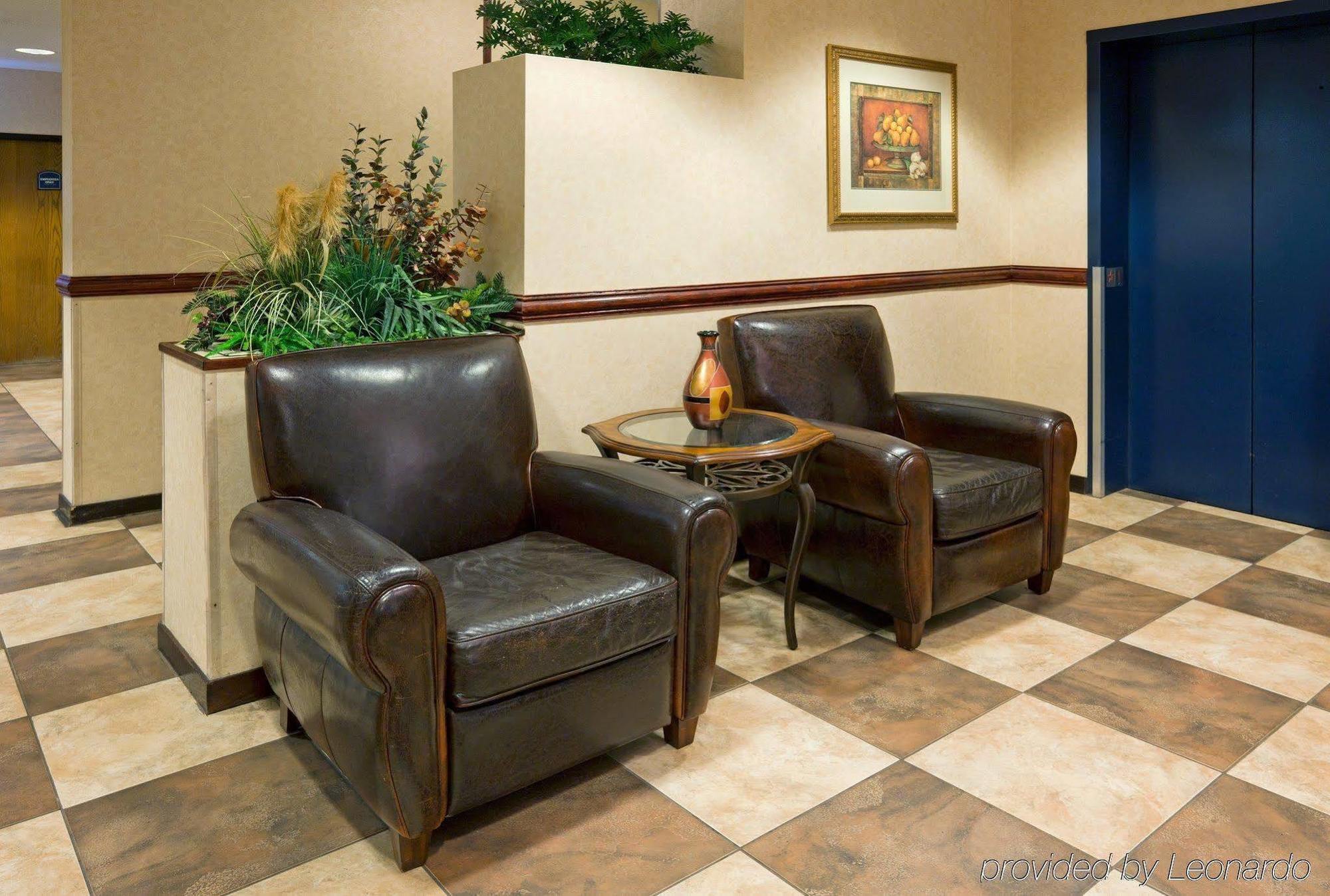 Holiday Inn Express Roseville-St. Paul By Ihg Exterior photo